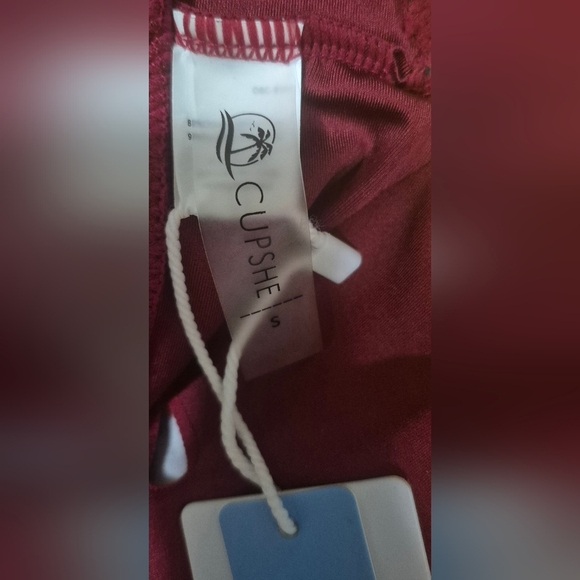 Cupshe Red Bikini Sporty V-Neck Swim - Picture 8 of 12